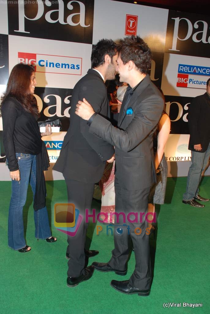 Imran Khan, Ranbir Kapoor at Paa premiere in Mumbai on 3rd Dec 2009 