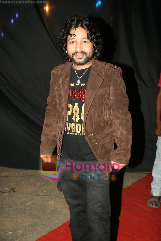 Kailash Kher at saregama 1000th episode bash in Andheri, Mumbai on 11th Dec 2009 