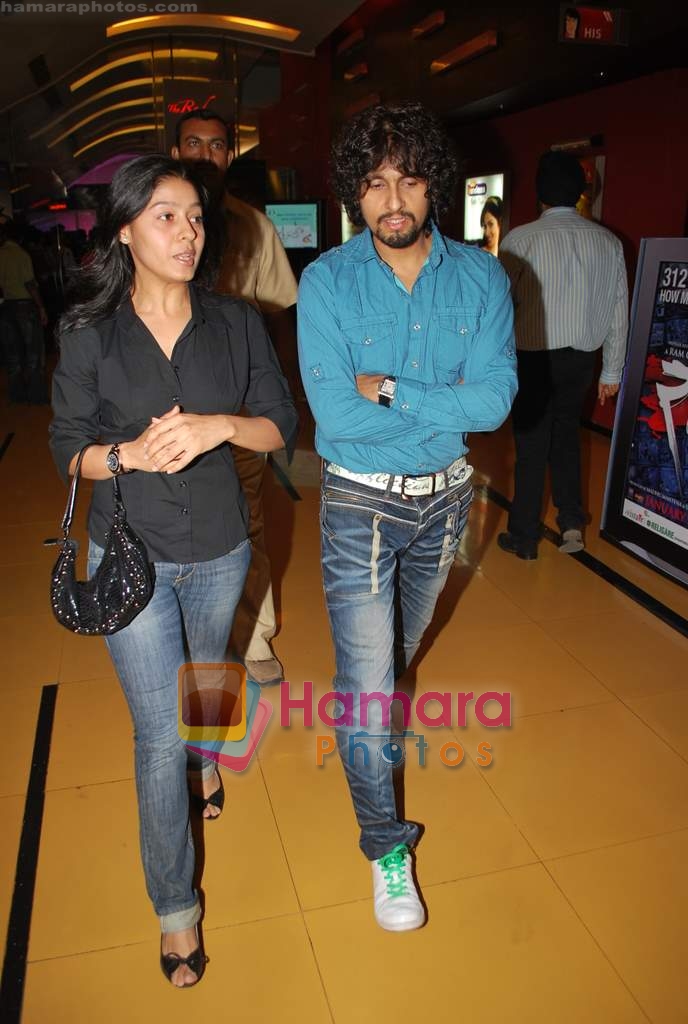 Sonu Nigam, Sunidhi Chauhan at the Music Release of film Veer in Mumbai on 14th Dec 2009 