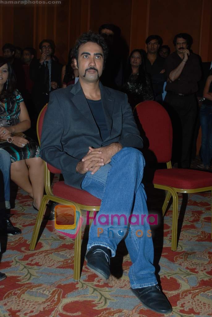 Ranvir Shorey at the launch of Arindam Chaudhuri's book Discover the Diamond In You in J W Marriott on 18th Dec 2009 
