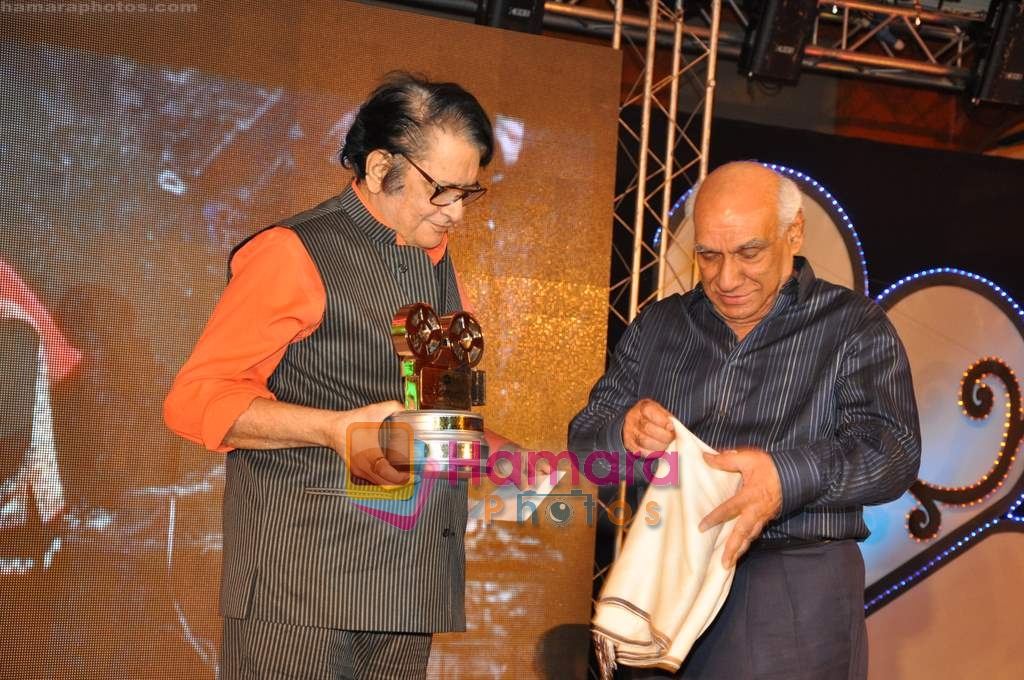 Manoj Kumar, Yash Chopra at Immortal Memories event hosted by GV Films in J W Marriott on 24th Dec 2009 