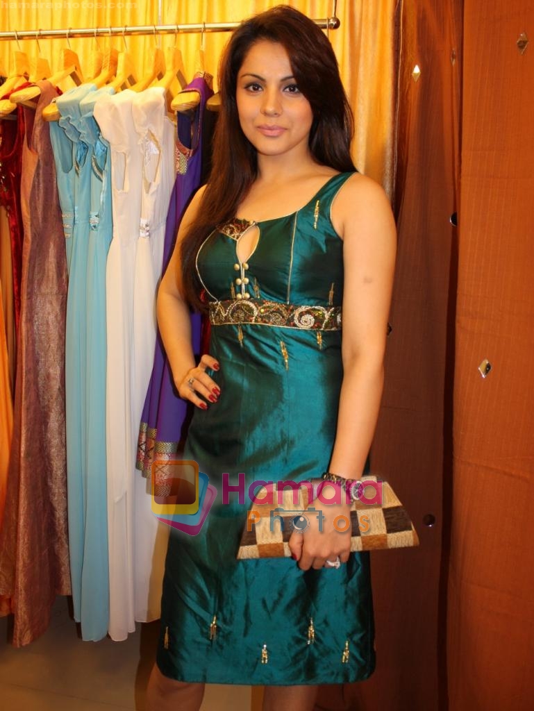 at the Launch of Fash N Trends store in Bandra on 29th Dec 2009 