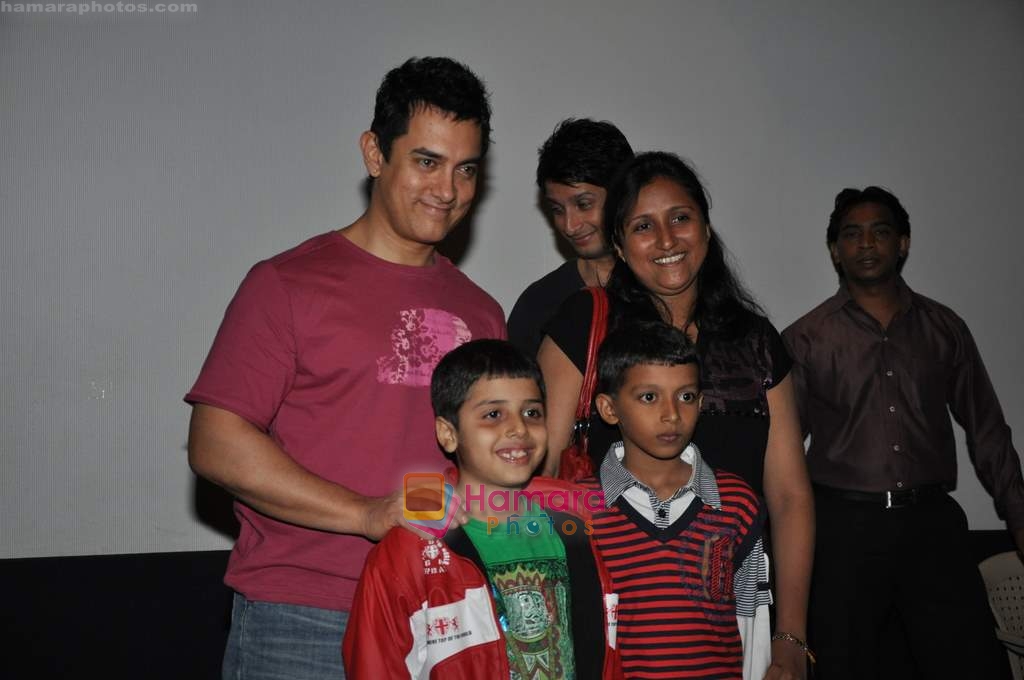 Aamir Khan at special screening of 3 Idiots in Fun Republic on 7th Jan 2009 
