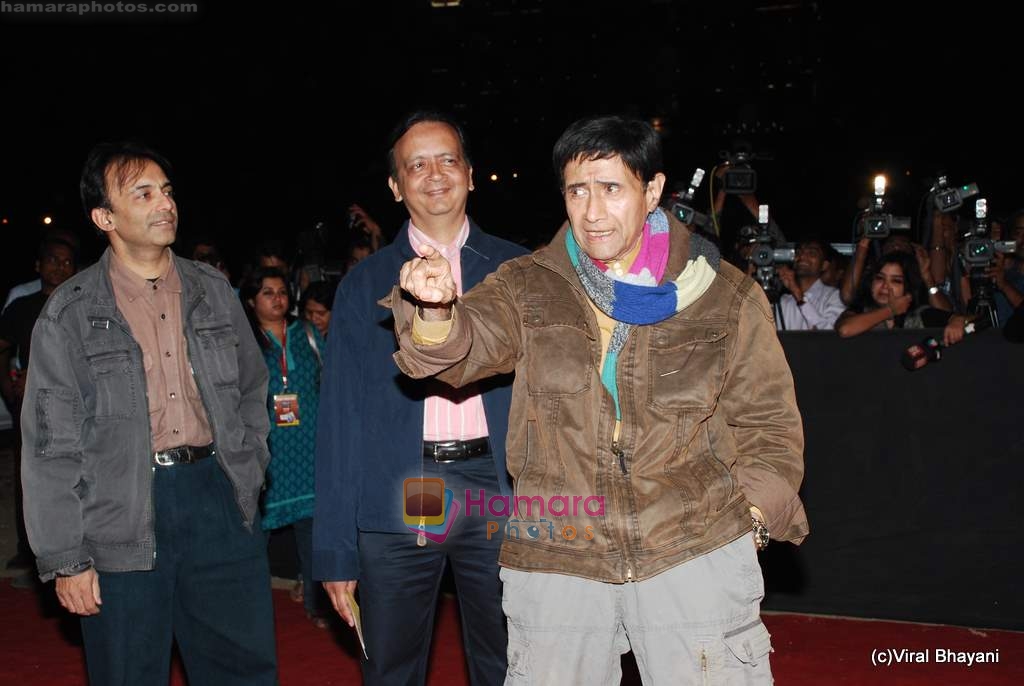 Dev Anand at Star Screen Awards red carpet on 9th Jan 2010 
