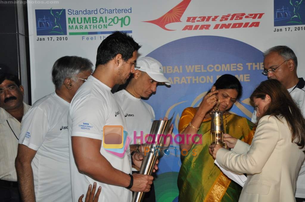 John Abraham promotes Mumbai marathon in Mumbai Aiport on 11th Jan 2010 