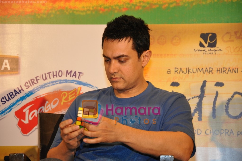 Aamir Khan meet Tata Tea-3 Idiots contest winners in J W Marriott, Juhu, Mumbai on 12th Jan 2010 