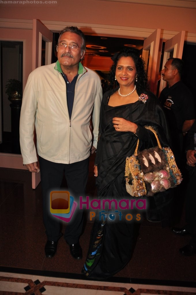 Vinod Khanna at SCMM fashion night in Hilton Towers, Mumbai on 15th Jan 2010 