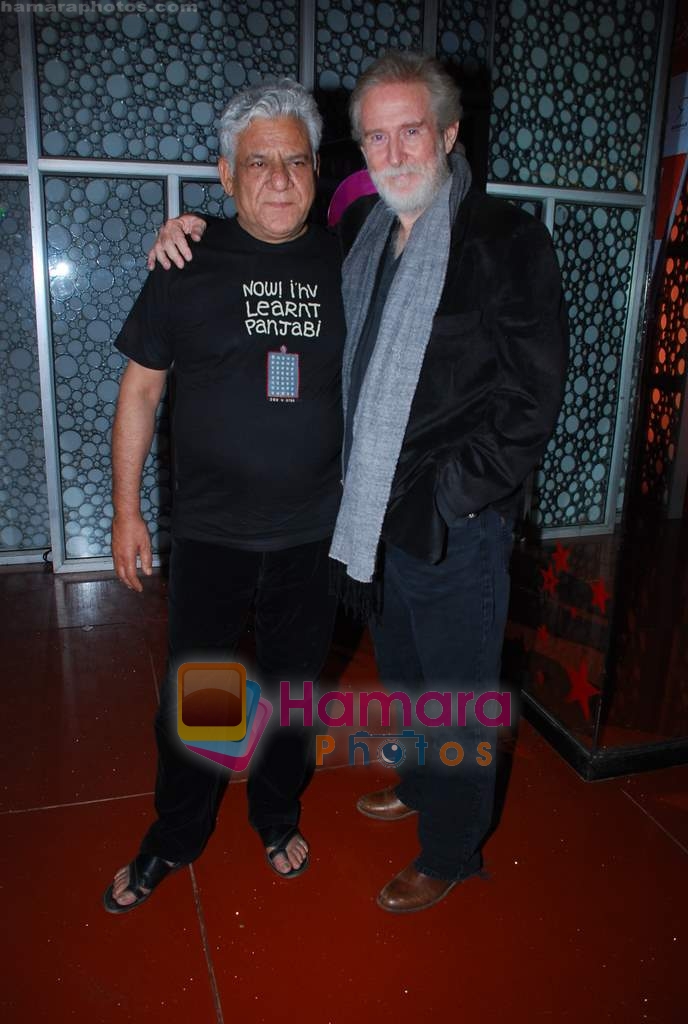 Om Puri, Tom Alter at the Premiere of Hangman in Cinemax on 27th Jan 2010 