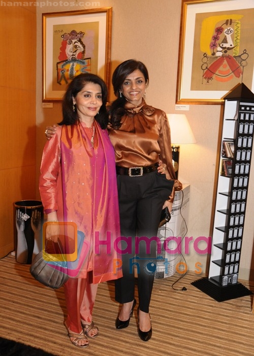 Chhaya Momaya with Tasneem Mehta at Marigold Luxury launch bash in Four Seasons, Mumbai on 29th Jan 2010
