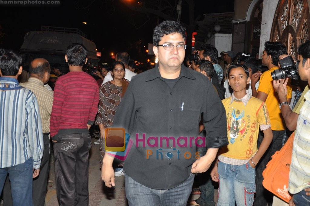 Bollywood pays homage to Aamir Khan's father Tahir Hussain in Bandra, Mumbai on 3rd Feb 2010
