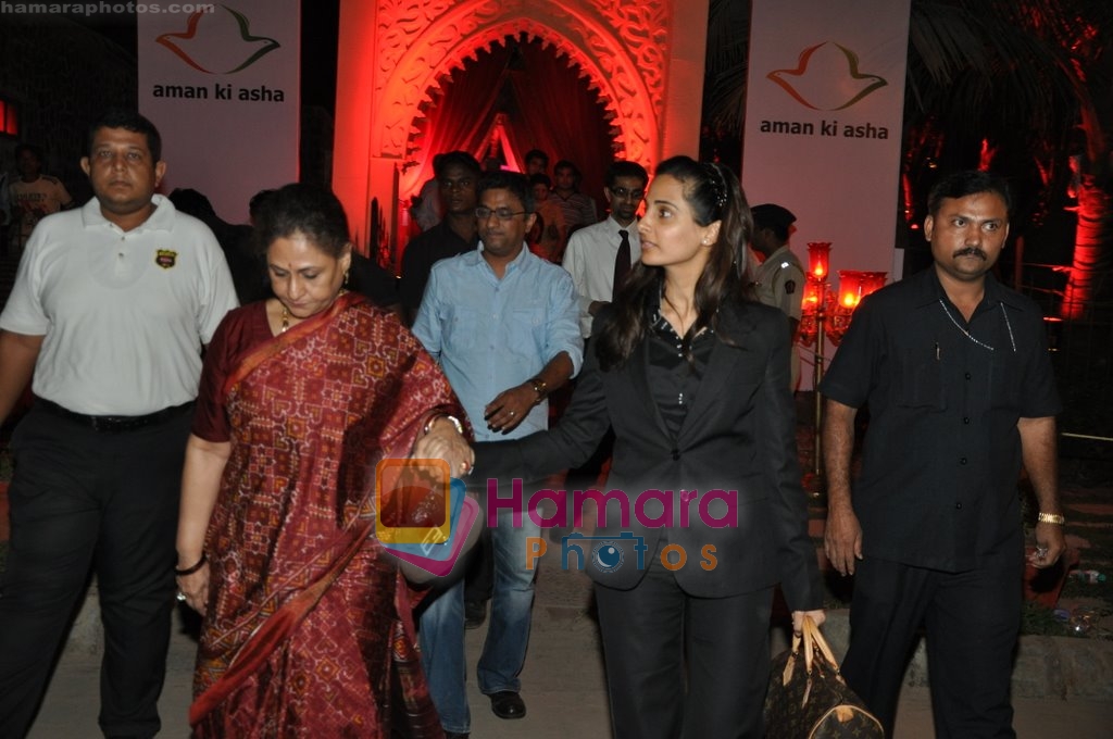 Jaya Bachchan at Indo-Pak Aman Ki Aasha event in Bandra, Mumbai on 9th Feb 2010 