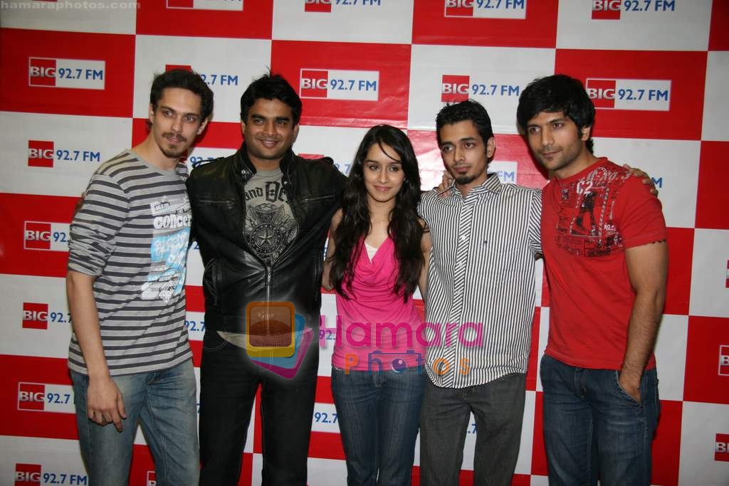 Madhavan, Siddharth Kher, Sharadha Kapoor, Dhruv Ganesh, Vaibhav Talwar at Big Fm in Andheri on 16th Feb 2010 
