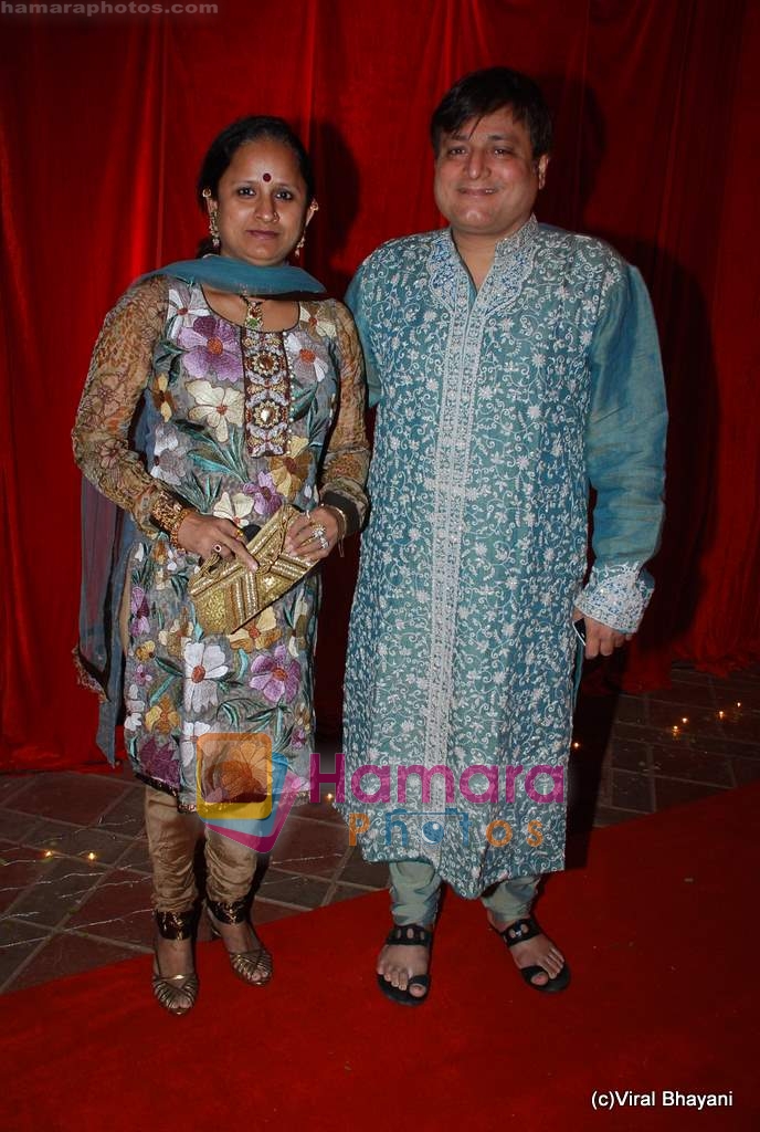 Manoj Joshi at Saurabh Dhoot and Radhika Singal's wedding in Turf Club on 16th Feb 2010 