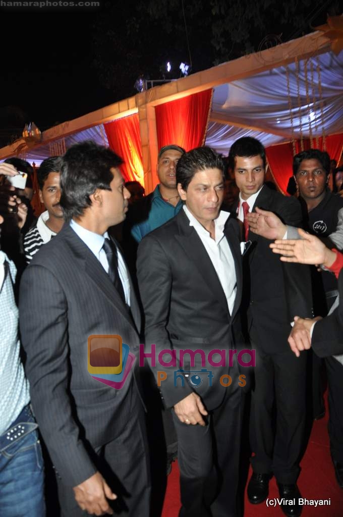 Shahrukh Khan at Saurabh Dhoot and Radhika Singal's wedding in Turf Club on 16th Feb 2010 