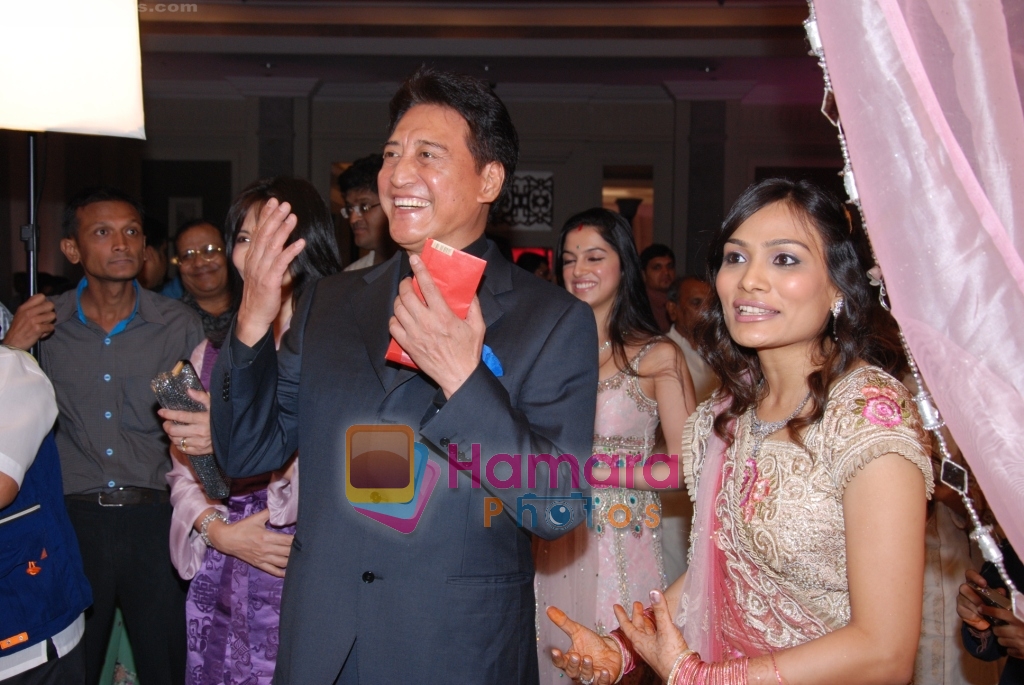 Danny at DR PK Aggarwal's daughter's wedding in ITC Grand Maratha on 20th Feb 2010