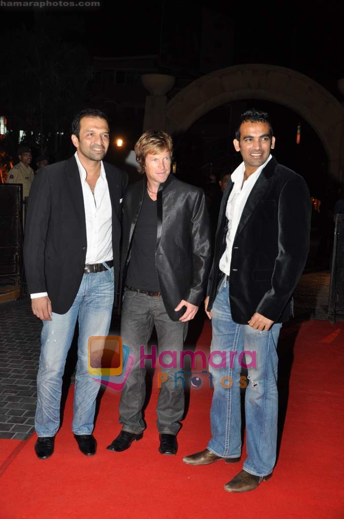 Zaheer Khan at Filmfare Nominations red carpet in J W Marriott on 25th Feb 2010 
