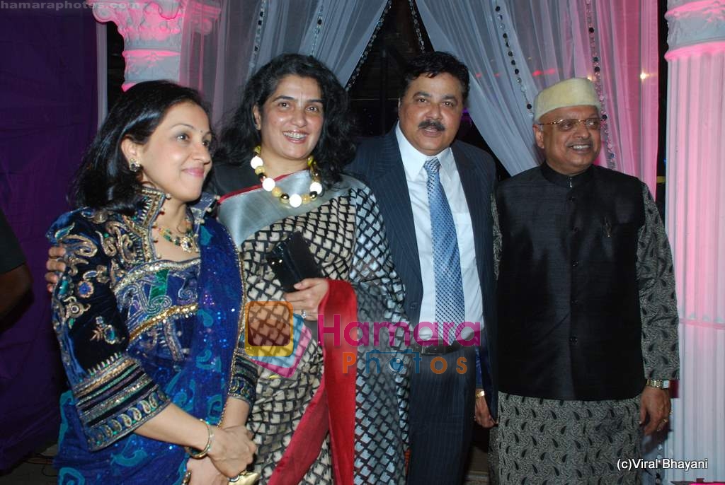 Satish Shah at Gr8 Women's Achievers Awards 2010 in ITC Grand Maratha on 26th Feb 2010 