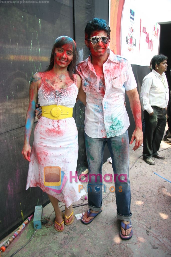 Tina and Hussain at Zoom Holi in Andheri, Mumbai on 1st March 2010 