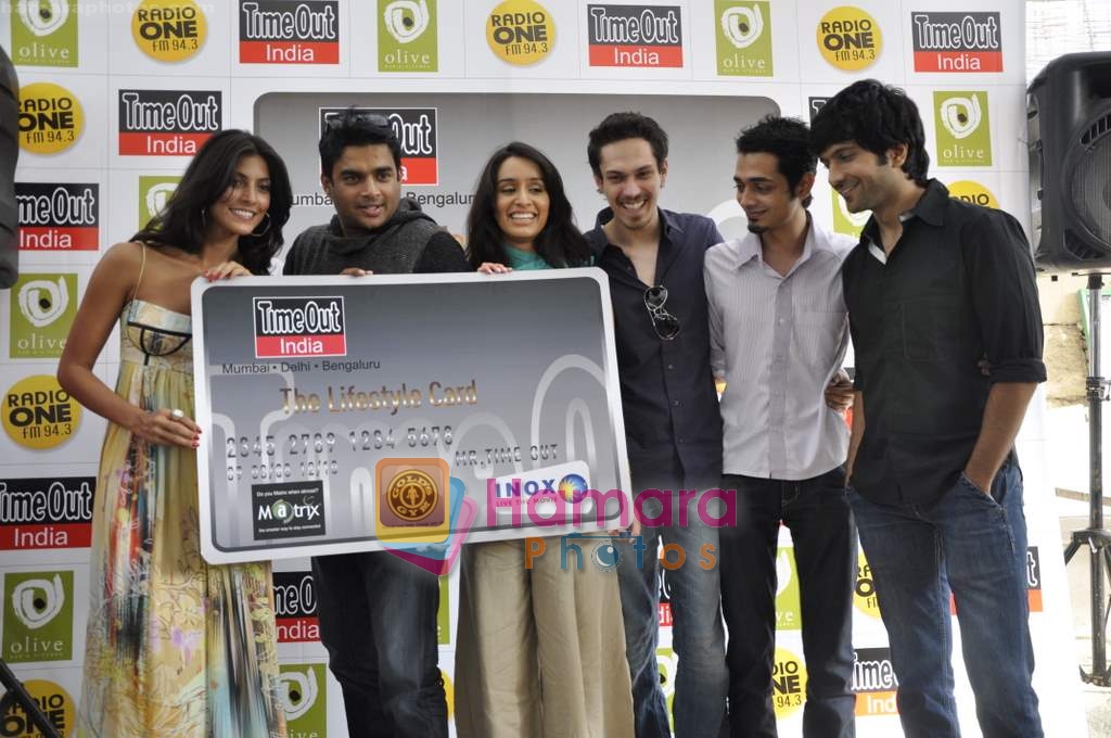 R Madhavan, Shraddha Kapoor, Siddharth Kher, Dhruv Ganesh, Vaibhav Talwar at the Launch of Timeout Lifestyle card in Olive, Mumbai on 2nd March 2010 