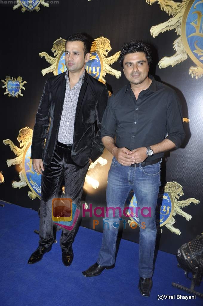 Rohit Roy at Shilpa Shetty's Royalty restaurant opening in Bandra on 13th March 2010 