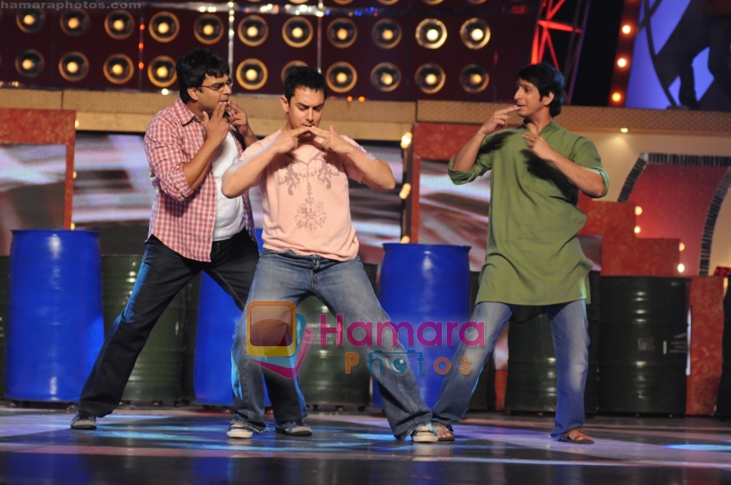 Aamir Khan, Sharman Joshi, Madhavan at Star Cintaa Superstars ka Jalwa on 23rd March 2010