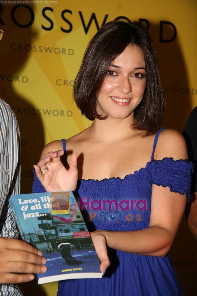 Nauheed Cyrusi at Ahmed Faiyaz book launch in Crossword, kemps corner on 24th March 2010 