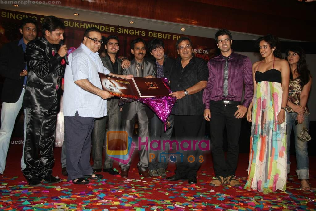 Sukhwinder Singh, Rajkumar Santoshi, Subhash Ghai at Sukhwinder Singh's debut film Kuch Karriye music launch in Novotel on 27th March 2010 