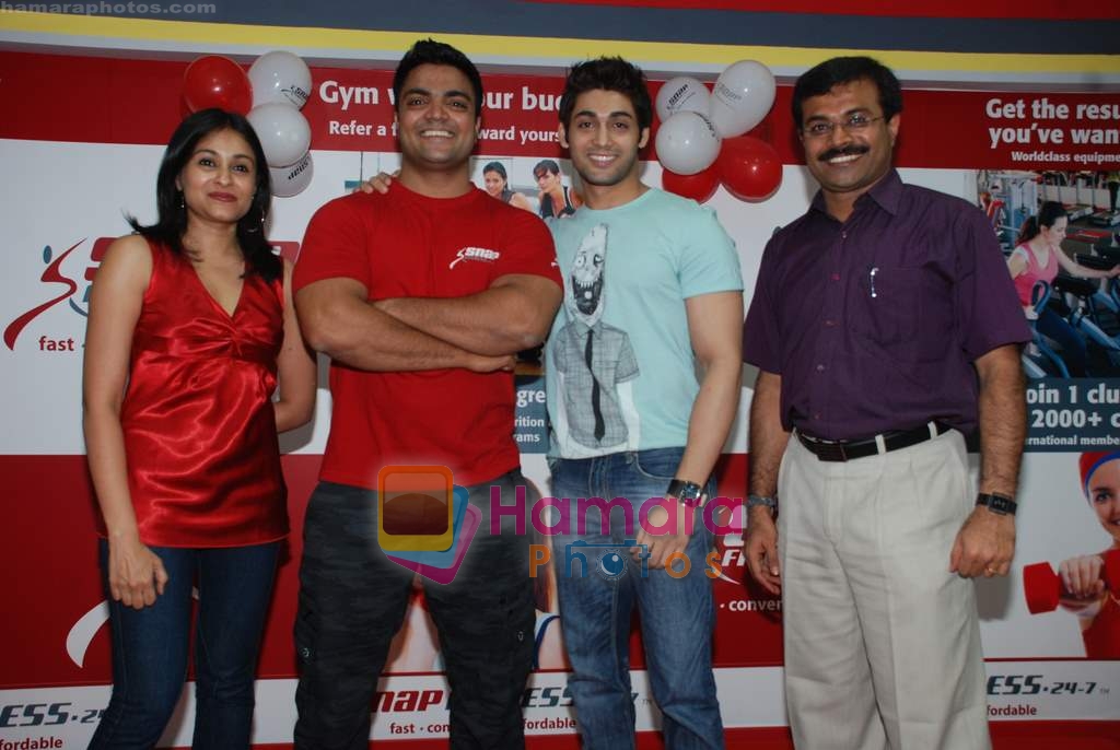 Ruslaan Mumtaz at the launch of  Snap 24-7 Gym in Malad, Near Croma on 29th March 2010 