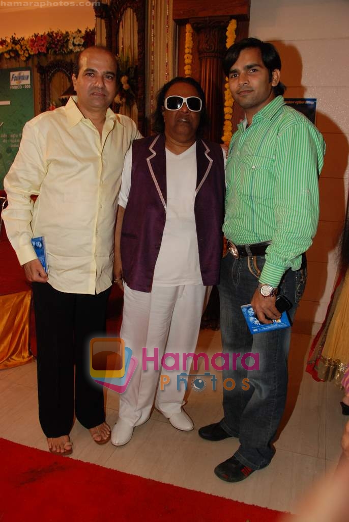 Suresh Wadkar at the Launch of album Man Mohna in Ajivasan Hall on 5th April 2010 