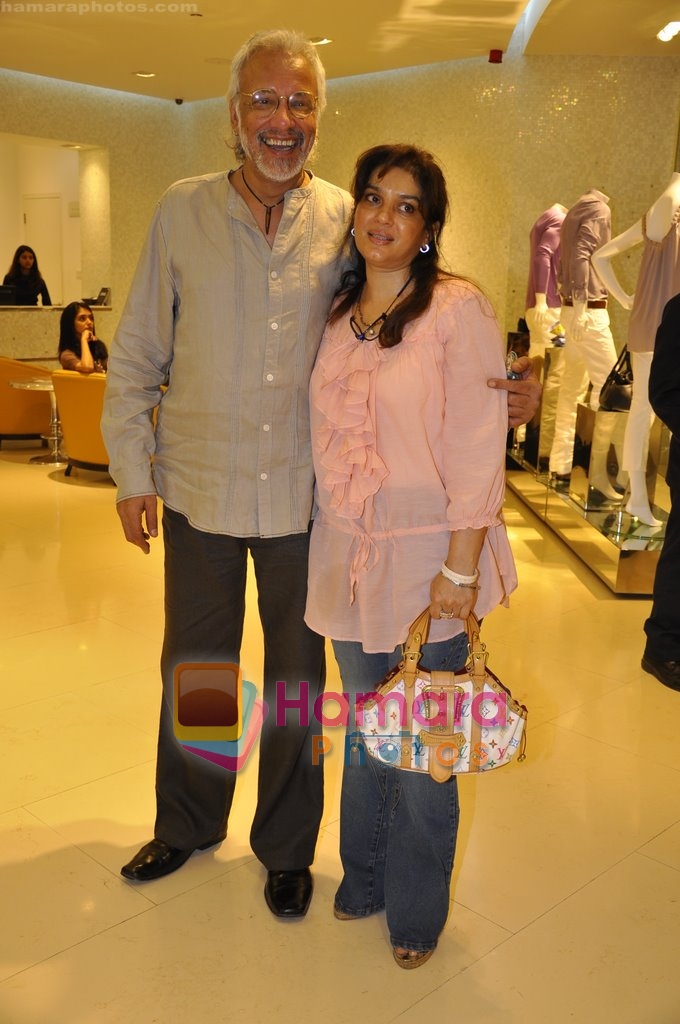 at Collective collection Launch in Palladium, Mumbai on 15th April 2010 