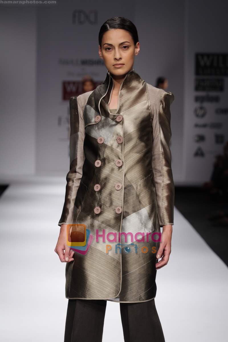 Model walk the ramp for Rahul Mishra at Wills India Fashion Week day 5 on 29th March 2010 