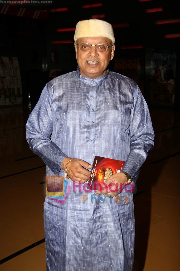 Kiran Shantaram at Marathi film festival closing ceremony in Cinemax on 29th April 200 