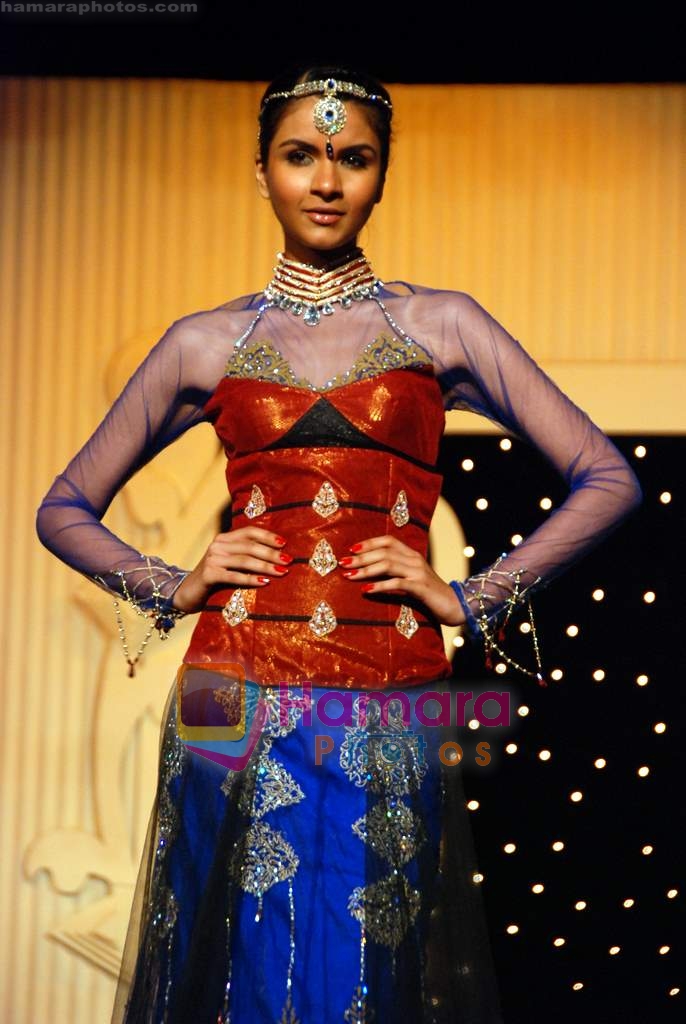 at BD Somani annual fashion show in Shanmukhanand Hall on 2nd May 2010 