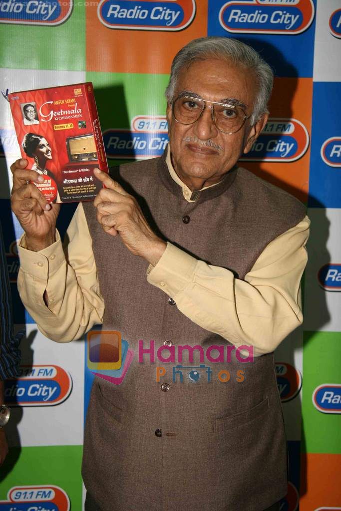 Ameen Sayani launches Geetmala Ki Chhaon Mein - Vol. 11-15 on Radio City 91.1FM in Bandra on 10th May 2010 
