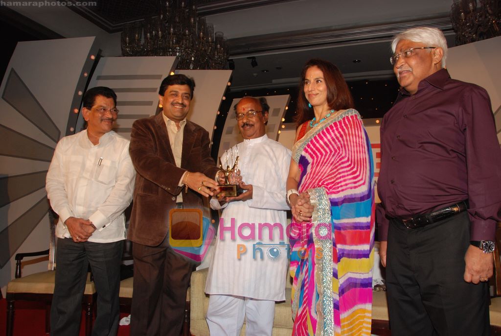 Shobha De at The Week _Man of the Year_ Award in Taj Colaba, Mumbai on 18th May 2010 