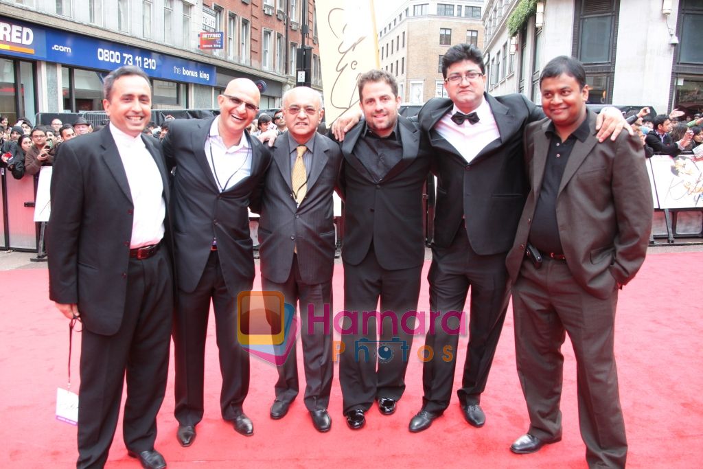 Sanjeev Lamba, Stuart Ford, Amit Khanna, Brett Ratner,Prasoon Joshi at Kites London premiere on 18th May 2010