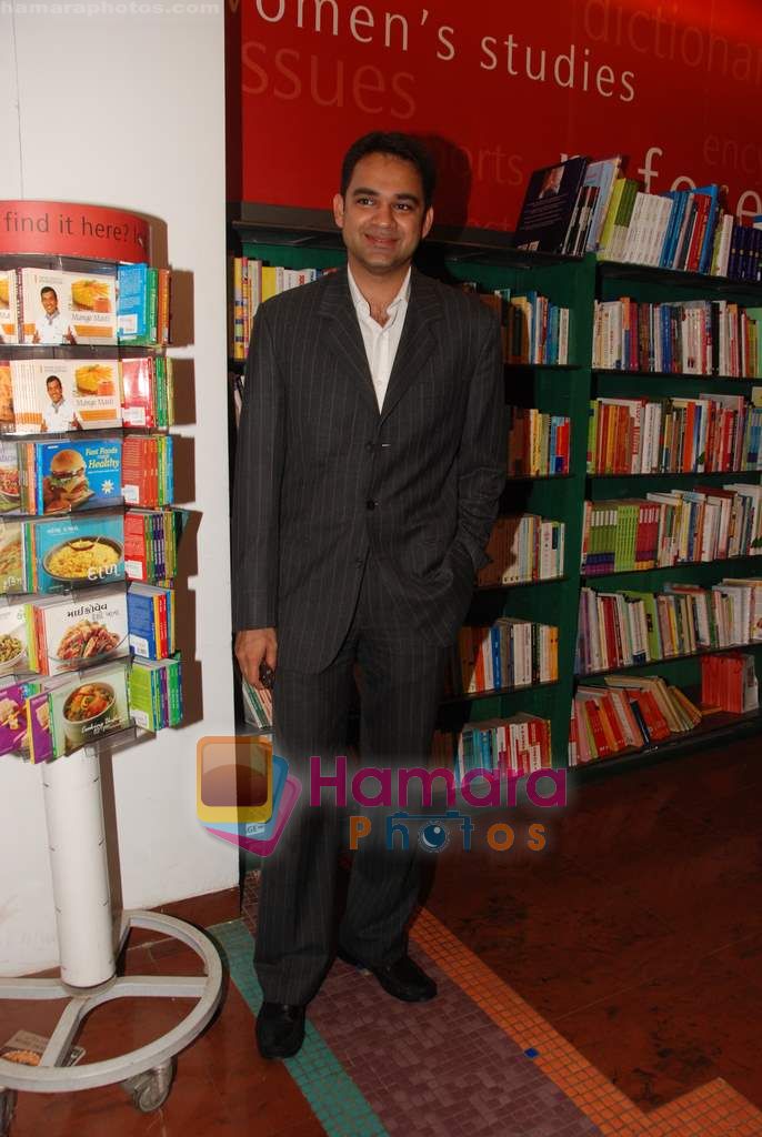 at Mayank Anand's book reading in Oxford, Churchgate, Mumbai on 29th May 2010 