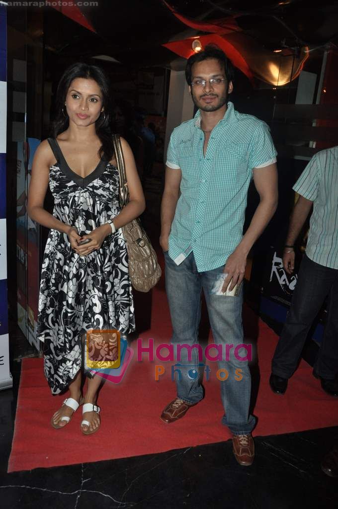 Bhavna Pani, Akshay Kapoor at Sex and The City 2 premiere in PVR, Juhu on 9th June 2010 