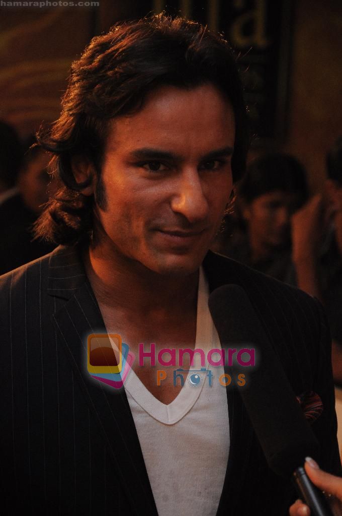 Saif Ali Khan at Green Carpet in Colombo on 5th June 2010 
