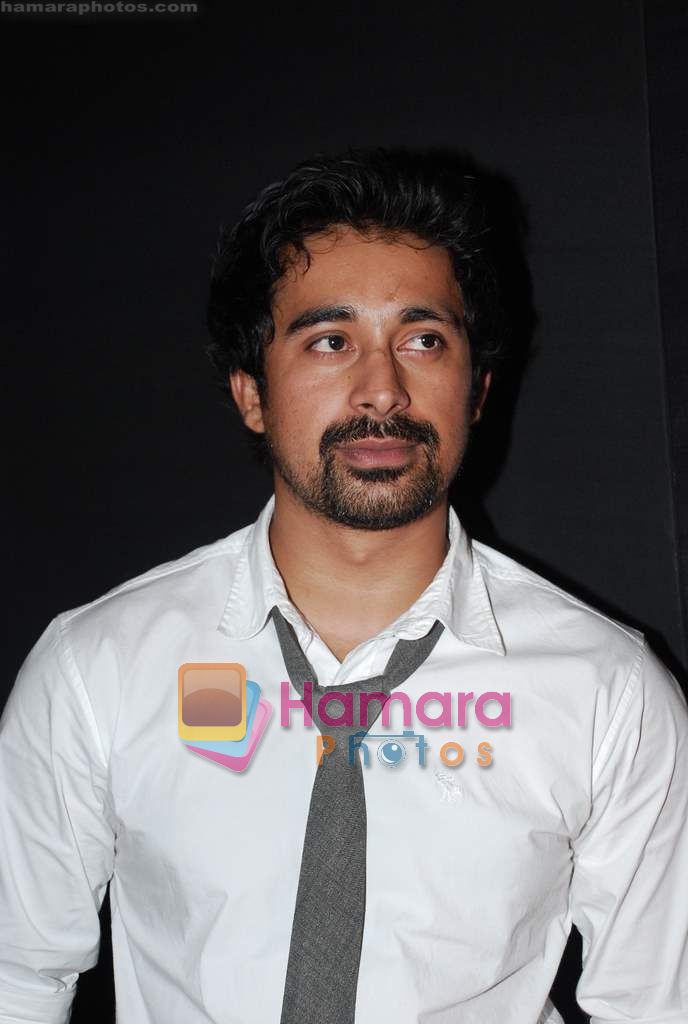 Rannvijay Singh at Vijay Mallya's comedy show featuring artists from Whose Line is It Anyway in ITC Parel on 24th July 2010 