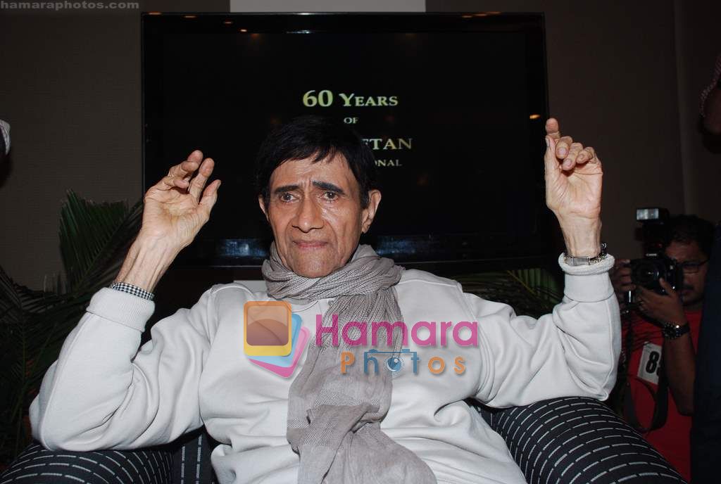 Dev Anand at the Charge sheet film press meet in J W Marriott on 27th July 2010 