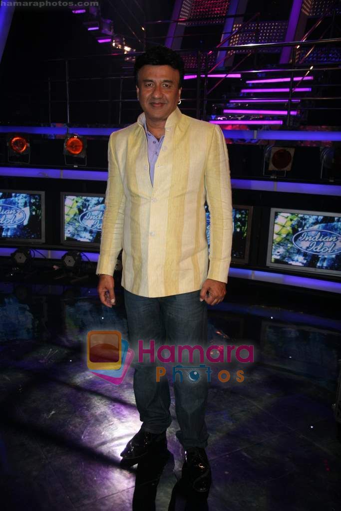 Anu Malik on the sets of Indian Idol in Filmcity on 27th July 2010 