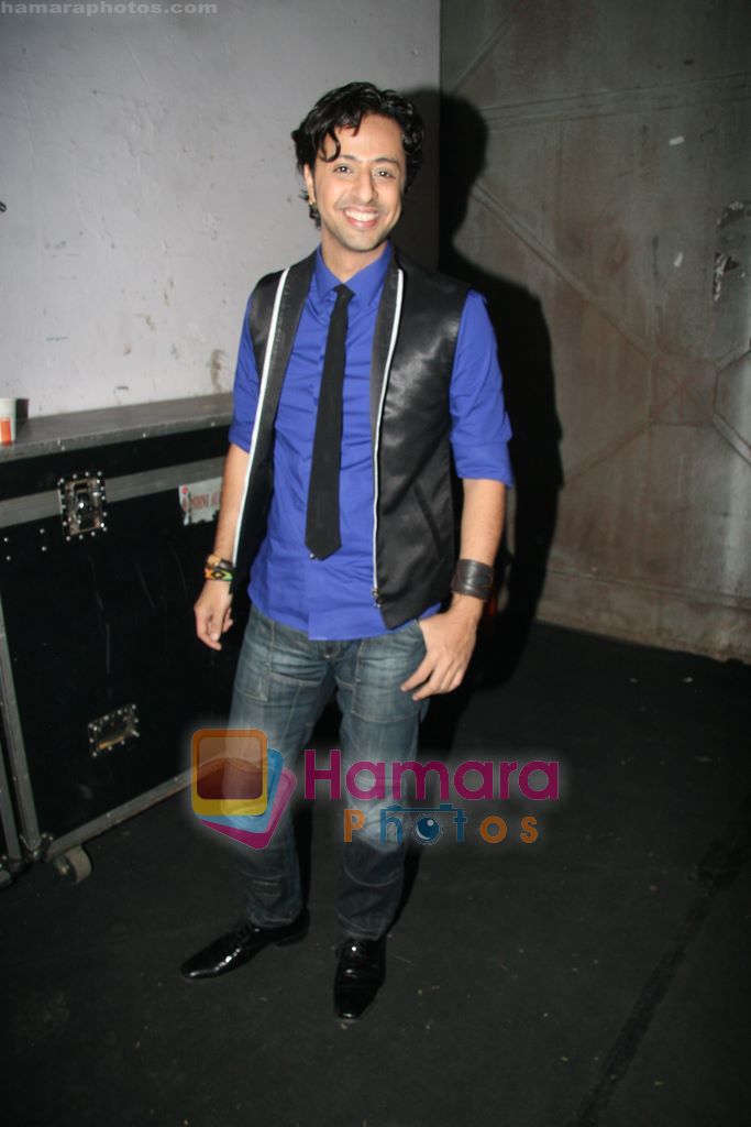 at the promotion of Aashayein on Indian Idol in Filmistan Studio, Mumbai on 3rd Aug 2010 