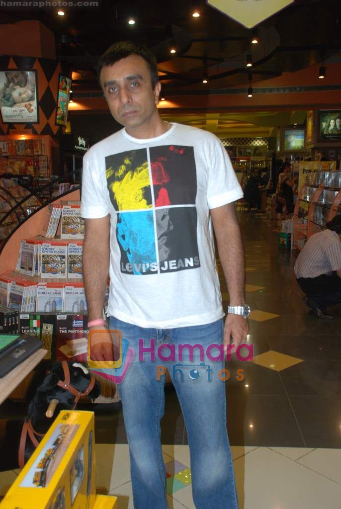 at Pankaj Udhas's Shaayar album launch in Landmark on 10th Aug 2010 