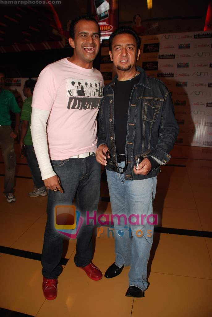 Gulshan Grover, Siddharth Kannan at The Expendables premiere in cinemax on 11th Aug 2010 