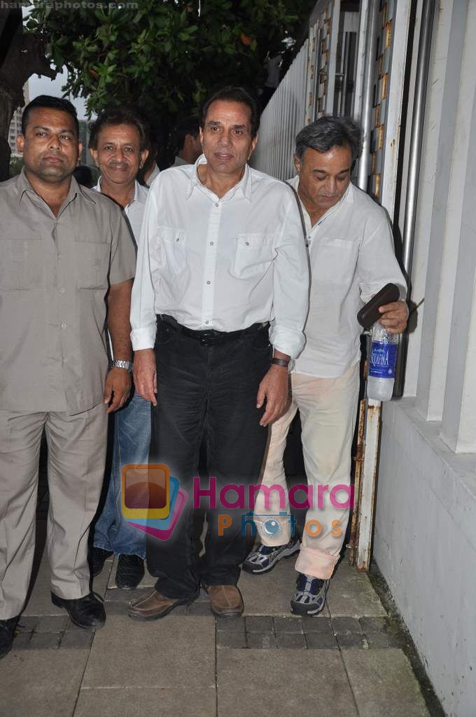 Dharmendra at Tanya Deol dad's prayer meeting in Blue Sea on 25th Aug 2010 