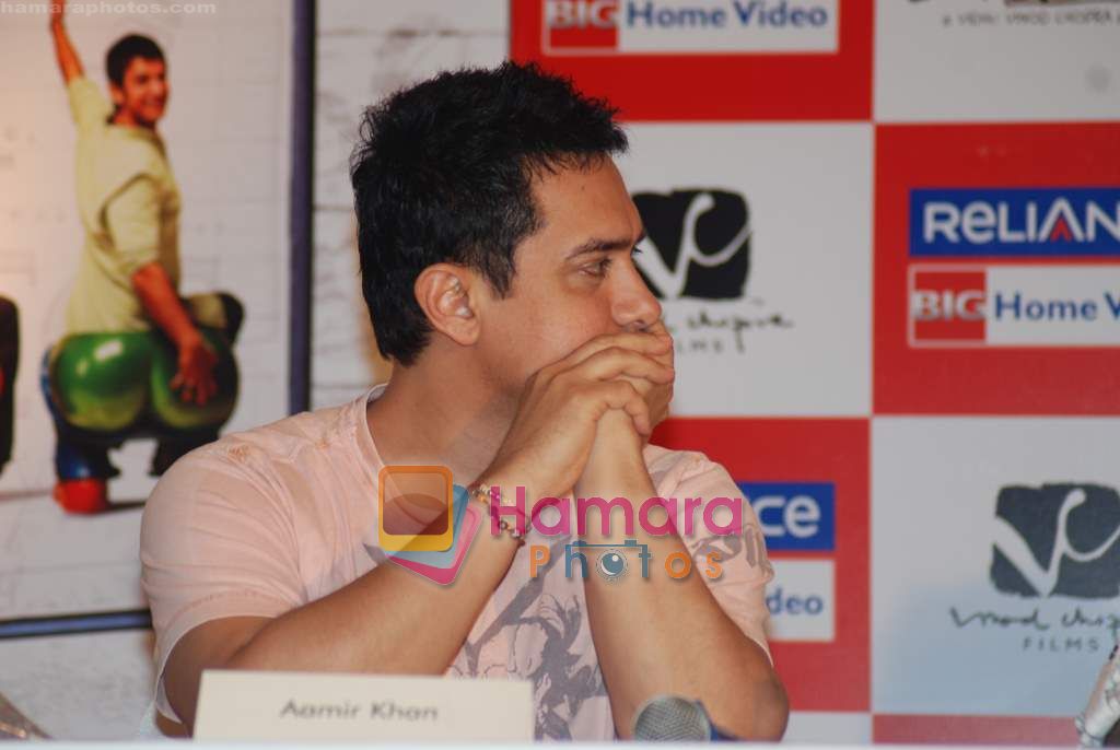 Aamir Khan at 3 Idiots DVD launch in Grand Hyatt on 27th Aug 2010 