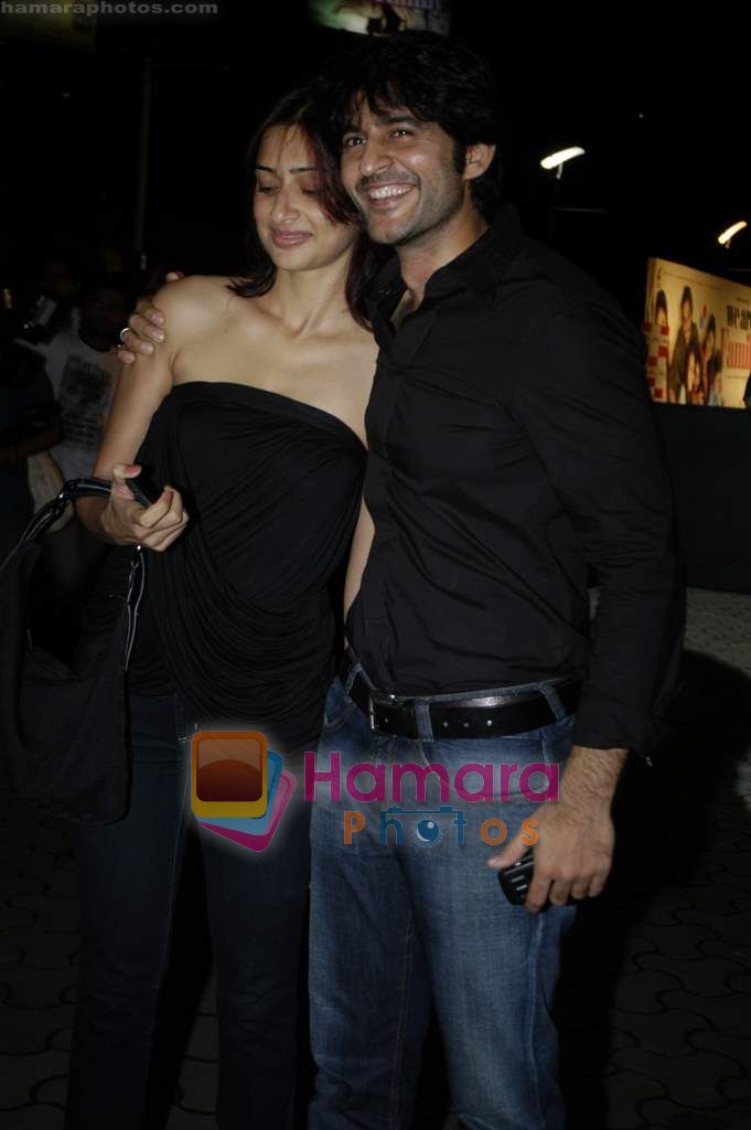 Hiten Tejwani at We Are Family special premiere in Cinemax on 30th Aug 2010 