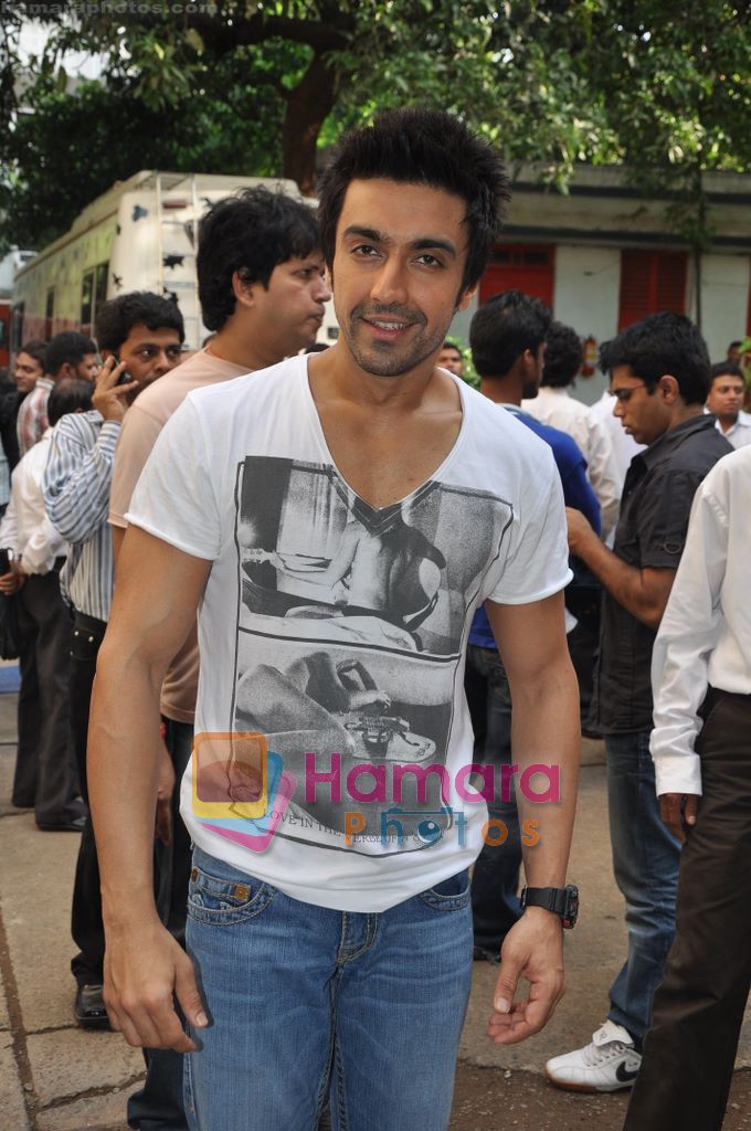 Aashish Chaudhary at Double dhamaal Launch in Mehboob Studio, Mumbai on 1st Sept 2010 