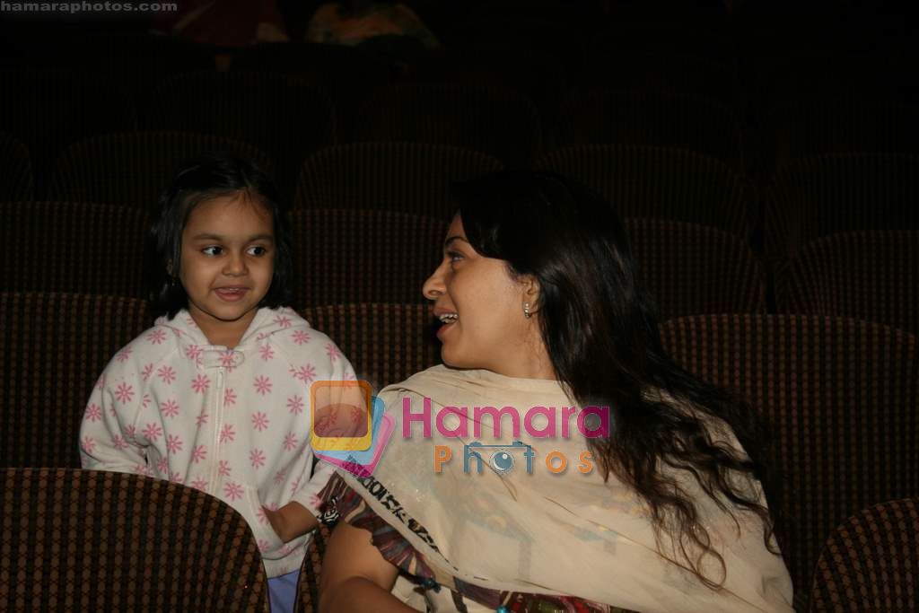 Juhi Chawla at Pancham Nishad's classical event in Nehru Centre on 1st Sept 2010 